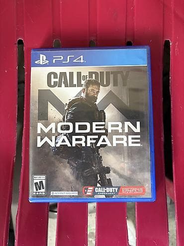 kamera sony: Playstation 4-5 diskləri satılır. Hər birini öz qiyməti var — 2