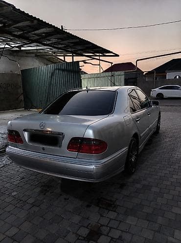 mercedes 208 d: Mercedes-Benz 300: 3 l | 1998 il — 4