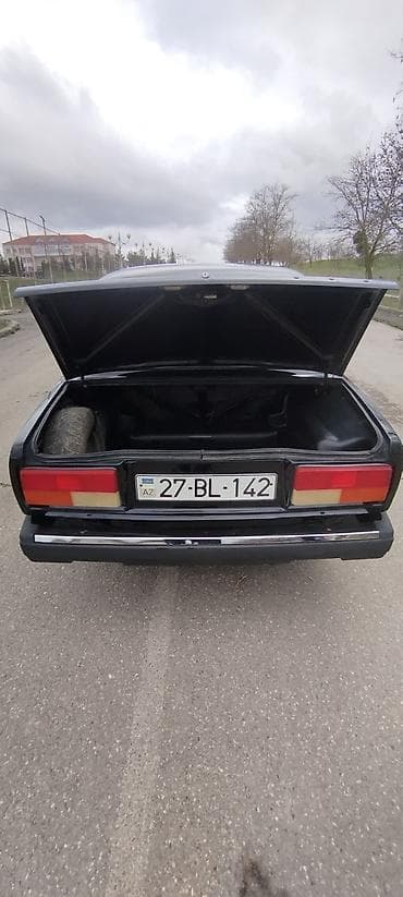 nolyedi maşını: VAZ (LADA) 2107: 1.6 l | 2002 il 57444 km Sedan — 2