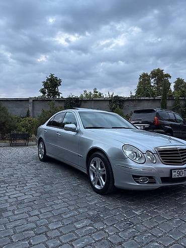 mercedes g300: Mercedes-Benz E-Class: 2.2 l | 2007 il Sedan — 5