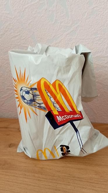 mcdonalds oyuncaqlar: Новый коллекционный стакан McDonald's FIFA ​Продается новый — 1