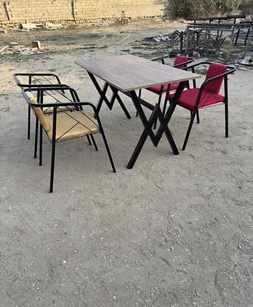 Balkon üçün, Açılmayan, Dördbucaq masa, 4 stul