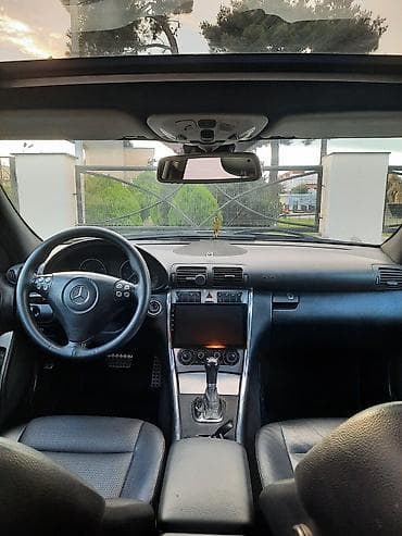 kia ceed universal: Mercedes-Benz C-Class: 2.5 l | 2006 il Sedan — 10
