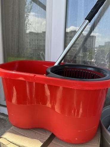 linoleum parket: Qırmızı rəngli döner sistemli mop dəsti - İki bölməli plastik vedrə — 1