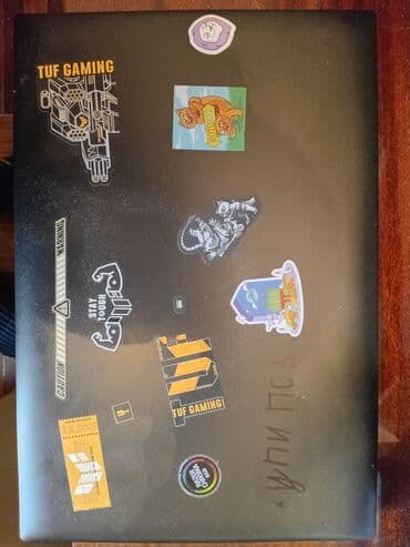 Mətbəx texnikası: Noutbuk – 17" (təxmini 17.3") Xüsusiyyətlər: - Böyük ekran: filmlər — 3