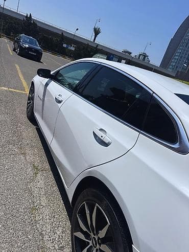 malibu diffuser: Chevrolet Malibu: 1.5 l | 2018 il 185900 km Sedan — 4