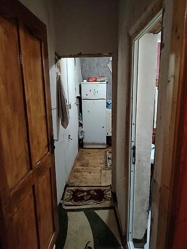 ev: 5 otaqlı, 120 kv. m, Orta təmir — 10