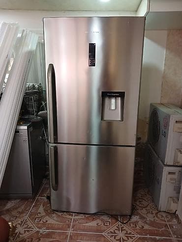 2 qapılı Hoffman Soyuducu Satılır, rəng - Gümüşü, Dispenserli