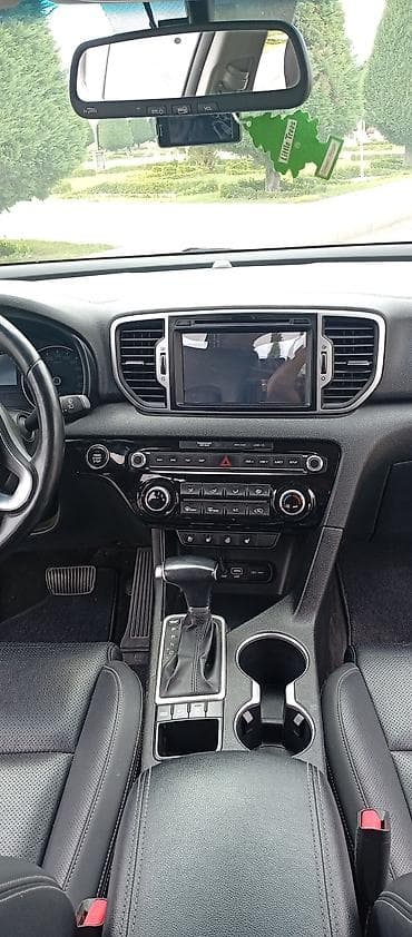 2016 a3: Kia Sportage: 2 l | 2016 il Krossover — 6