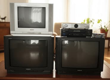 samsun: 3 televizor 1 dvd kaset oxuyucu 1 krosnu aparatı hamısı birlikdə — 1