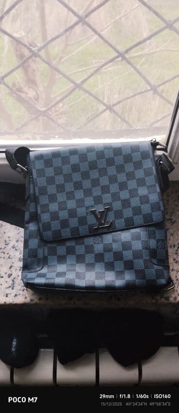 qaşlı çanta: Çiyin çantası, Louis Vuitton, Yeni — 1