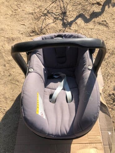 avtokreslo üçün stolik: Avtokreslo Maxi-Cosi — 1