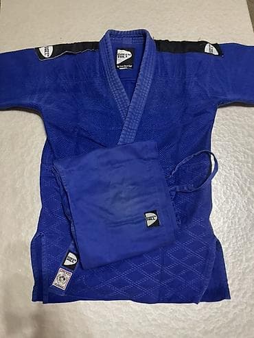 46-50-55 kq ucun uygundur 
Paqonlarında yırtığları var