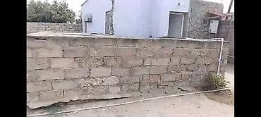 kiraye evlee: 2 otaqlı həyət evi.belediyye senedidi - Plan: qonaq otağı + yataq — 8