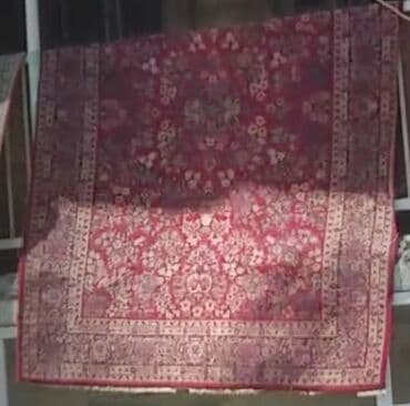 Qədim gözəl xalça, böyük ölçülüdür, ÇEXİYA XALÇASIDIR