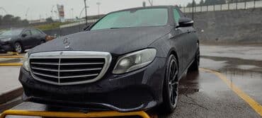 e 200: Mercedes-Benz E 200: 2 l | 2018 il Sedan — 2