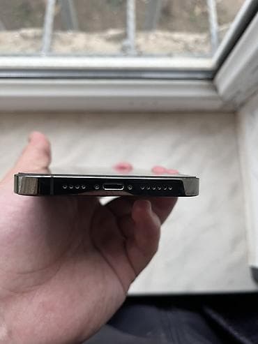 irşad iphone x: IPhone 13 Pro, Qara, Simsiz şarj — 3