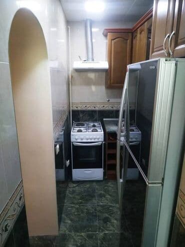 Nərimanov heykəlinə yaxın iceri seher elimlər metrosun yaxın 9 — 9