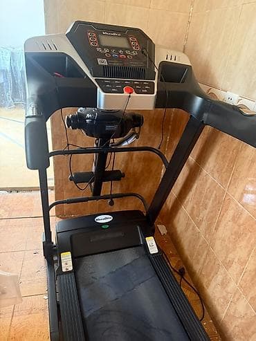 VolkasıGym qaçış trenajoru - Elektron idarəetmə paneli: sürət, vaxt — 2