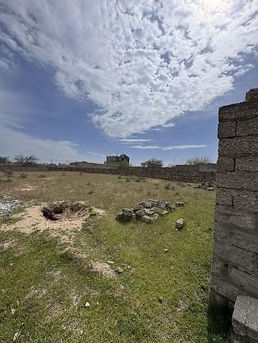 badamdar torpaq satışı: Tikinti — 4