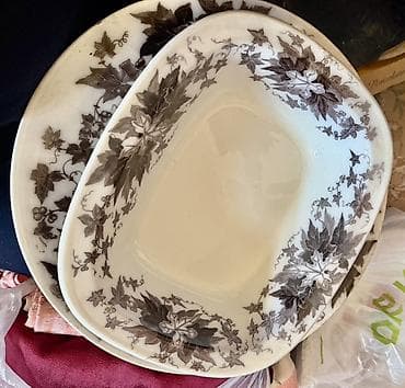 Vintaj dəst,1900-cü ilə aid Fransanın Sarreguemines fabrikinin