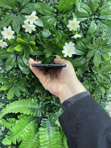 ayfon 7 plus qiymeti: IPhone 7 Plus, 32 GB, Qara, Barmaq izi — 4