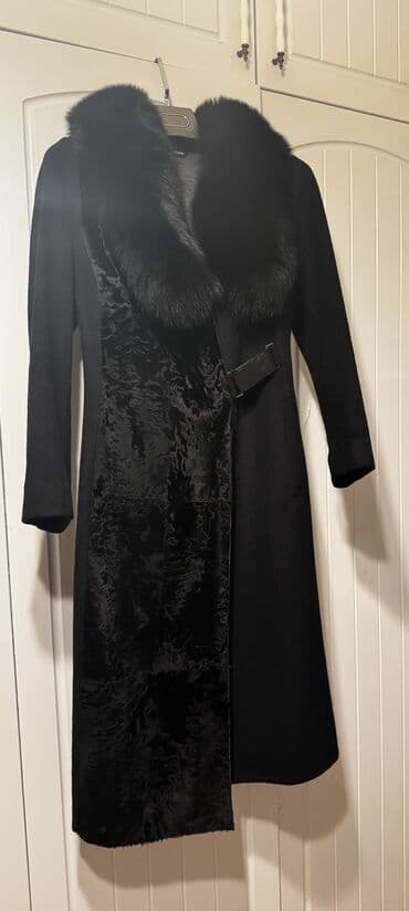 qadın gödəkçə: Qadın uzun palto – qara rəng Boynu temiz karakul 38 razmer Ici — 1