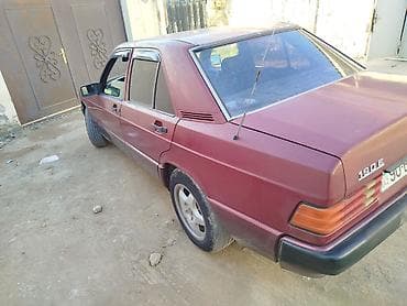 disk r15: Mercedes-Benz 190 (W201): 2 l | 1992 il Sedan — 1