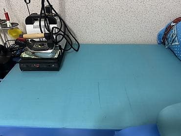 perde ucuz: Sənaye tipli ütüləmə stolu və buxarlı ütü komplekti - Geniş, möhkəm — 3