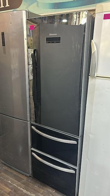 3 qapılı Hisense Soyuducu Satılır, rəng - Qara