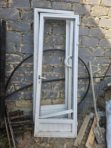 kredıtle qapı: İşlənmiş Plastik qapı Zəmanətsiz, Ünvandan götürmə — 2