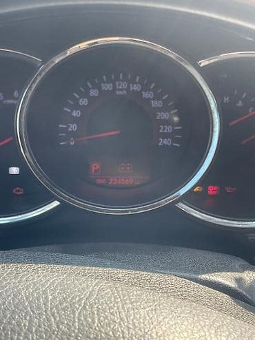 Аксессуары и тюнинг: Kia Sorento: 0.2 л | 2011 г. Внедорожник — 7