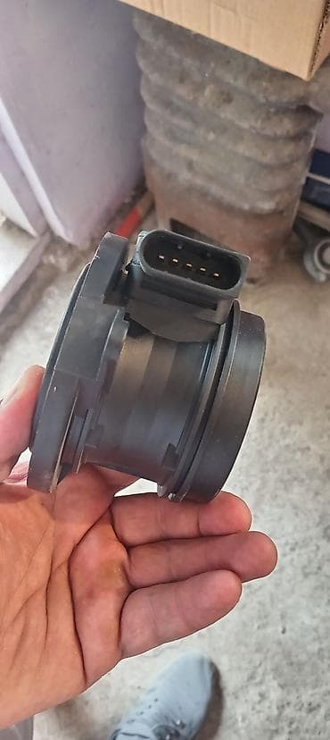 Hava axın ölçən (MAF sensoru) - Avtomobilin hava filtri ilə qaz