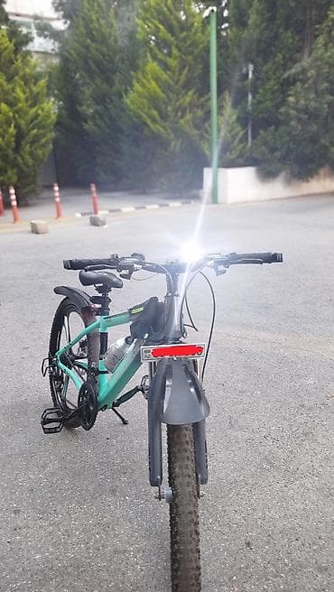 cube velo: Dağ/şəhər tipli velosiped – Velo brendi, yaşıl-qara rəngdə - Güclü — 2