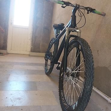 Dağ velosipedi – 26" təkərlər, yüngül alüminium tipli hardtail gövdə - — 2