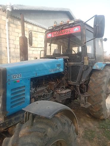 traktor matorları: Məhsul: MTZ Belarus 1221 traktor Xüsusiyyətlər: - Model: Belarus 1221 — 4