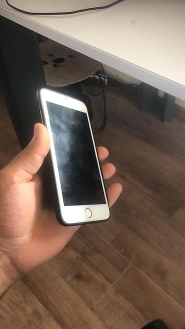 qaz peci aliram: IPhone 8 Plus, 64 GB — 2