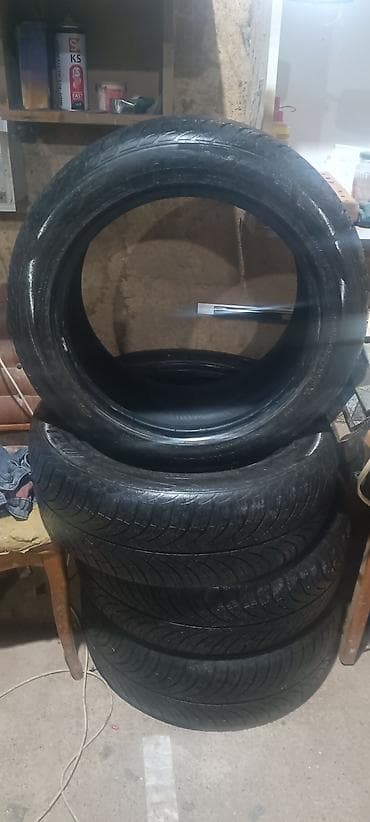 elektron masin: Şin Pirelli 215 / 55 / R 16 — 1