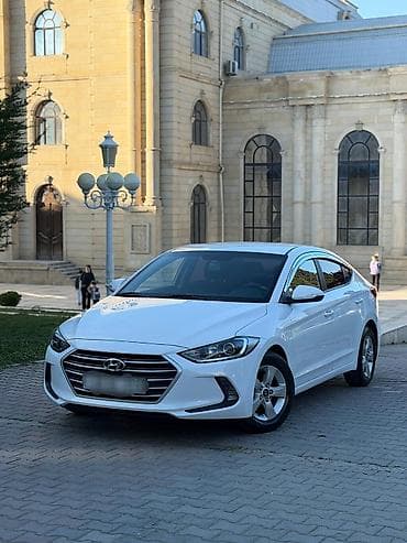kia sorento 2020: Hyundai Elantra: 1.6 l | 2017 il Sedan — 1