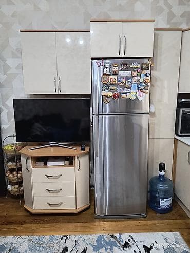 moyka alti: 4.40(boyuk hissə uzunluq) × 1.80 (kicik hissə uzunluq).ela veziyyetde — 6