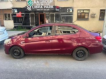 Mitsubishi Mirage: 1.2 l | 2018 il 120000 km Sedan — 4