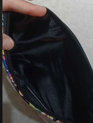 Çantalar: Uzunluğu 28sm
Hündürlüyü 19sm — 5