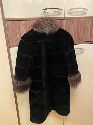 баку седерек шубы: X-Lady’den alinib 900 manata. Cox az istifade olunub. Qiymetde — 1