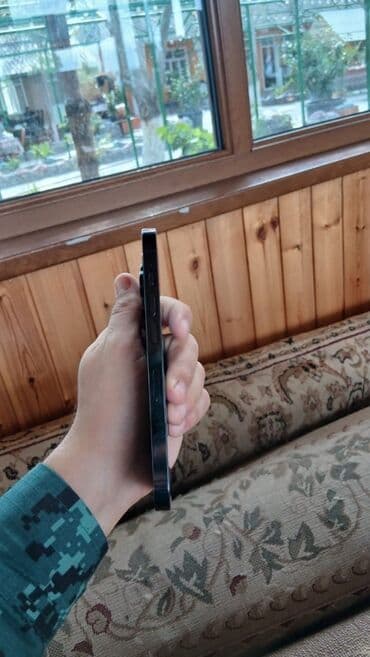 14 qiymeti: IPhone 14 Pro, 128 GB, Black Titanium — 3