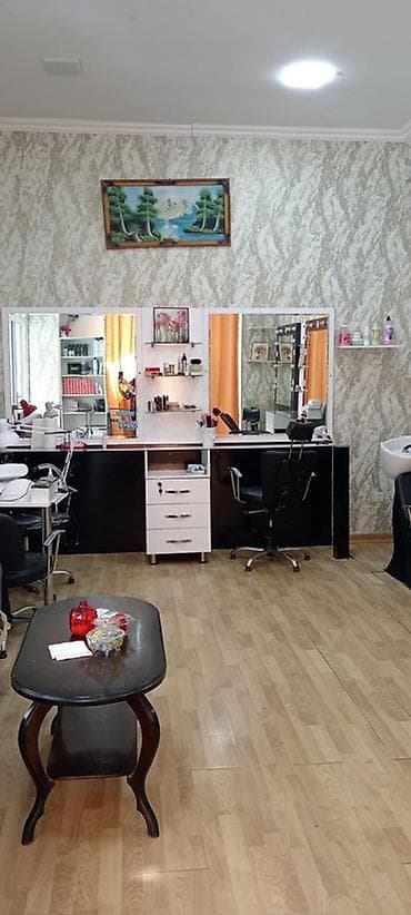 Salon yeni fəaliyətə başlayıb, salondə hər bir şey yüksək dərəcədə