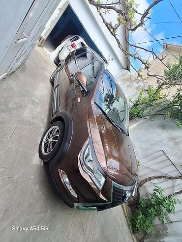 opel vectra b: BAIC wevan – qəhvəyi metalik rəng Xüsusiyyətlər: - Kuzov: 5 qapılı — 2