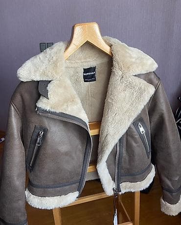 Bershka qadın üst geyimi dəsti 1) Avia-stil süni dəri qısa qış