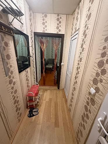 sarayda kirayə ev: Metro Nesimi 2 otaq metro yani 5/3 merbesi ayle xanımlar 2nefer beyde — 8