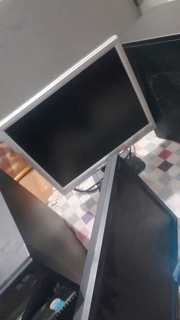 Kompüter ehtiyyat hissələri: Stolüstü kompüter dəsti Tərkib: - Acer Aspire masaüstü sistem bloku — 1