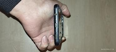 Bele bir telefon satilir Ekran cixarilip Qalan her şey yerindedir Real